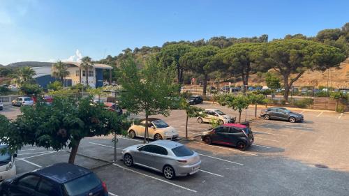 Port Rive Gauche Apartment | RétroMirabeau "Côté Mer" - 29m2 - LUMINEUX - TERRASSE Loggia - VUE MARINA - PARKING SECURISE - 2 à 3 pers - EMPLACEMENT TOP - Chèques Vacances CONNECT
