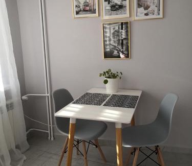 Klodzko Miasto Apartment | Różowe sny