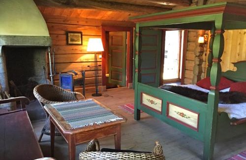 Lom Hotel | Røisheim Hotel & Skysstasjon