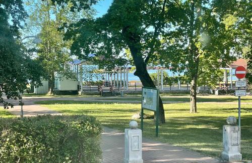 Haapsalu Apartment | Rüütli 1 - sea view apartment in Haapsalu Old Town