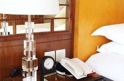 Pudong House | R 1542 Doubletree By Hilton Hotel Shanghai Pudong with Arcade(Game) Room , Garden , And Tennis Court
