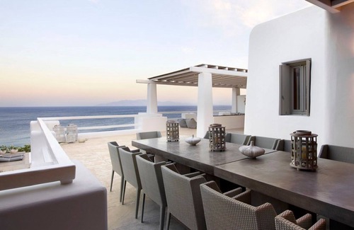 Paraga Villa | R 3227 Villa Haines With Dishwasher ,Mini fridges & Private infinity pool.