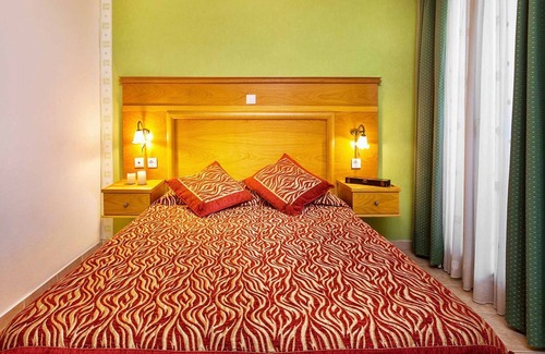 Kassandra Villa | R 641 Family Suite with Sea View & Daily Maid Service