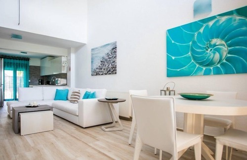 Nea Skioni Villa | R 658 2 Bedroom Luxury Master Villa with Sea Views Daily Maid Service
