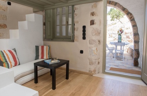 Skala Villa | R 785 Sunset & Ocean View Villa with Full Air Con