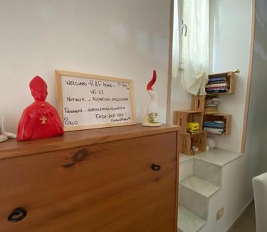 Naples Apartment | R&F HOME Appartamento a 50MT dalla Metro