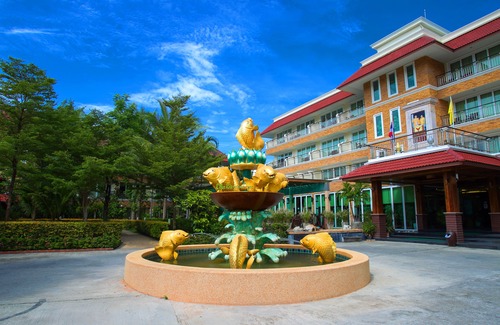 Patong Hotel | R-Mar Resort and Spa (SHA Extra Plus)