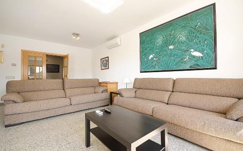 El Mas Mel Villa | R11 Casa Blanca con gran jardin y piscina