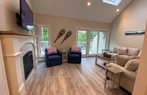 Bretton Woods Villa | R7 Ski-in Ski-out Bretton Woods Townhome on 2-mile home trail Mt Washington views