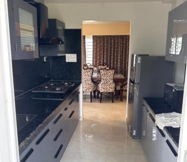Sualkuchi House | Raaj-hans Guest House