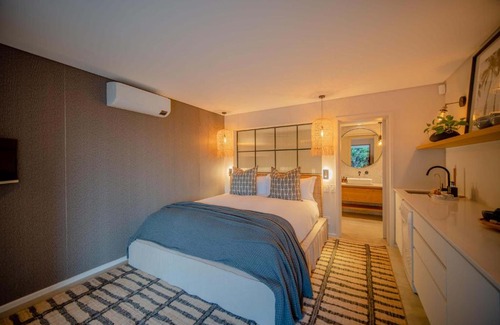 Wavecrest Villa | Raaswater Surf Villa Jeffreys Bay