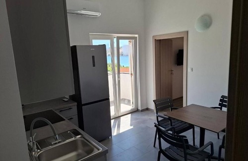 Barbat na Rabu Apartment | Rab Diving Mirko - Two Bedroom Apartment with Sea View (5A)