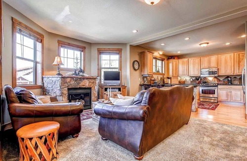 Vista Point House | Rachel Lane Home: Views, Style, Hot Tub