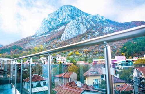 Vratsa House | Rade III-Vratsa Exclusive mountain view