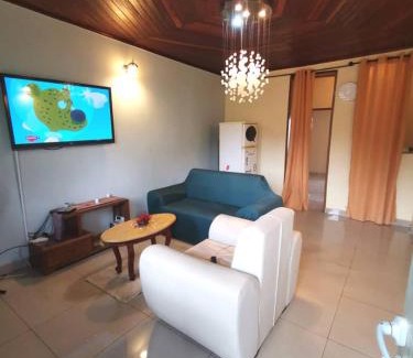 Yaounde Apartment | Radg LE KREMLIN