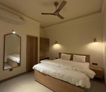 Allahabad Hotel | Radhe Krishna Residency Nearest Triveni Sangam
