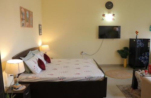 Vrindavan Apartment | Radhey Bliss A Cozy Studio Home