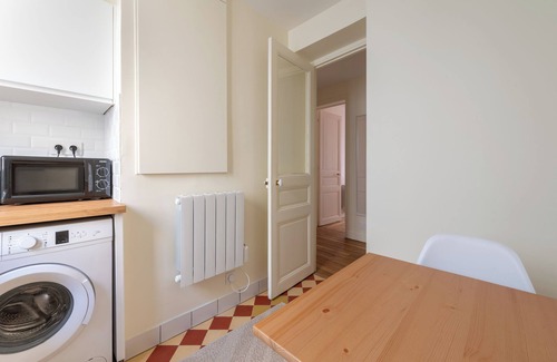 Clignancourt Apartment | Radiant 1BD Apartment in the Heart of Montmartre