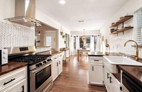 Round Rock House | Radiant & Refined | Stylish 4BR Home in Round Rock