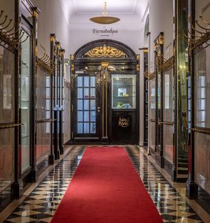 Mitte Hotel | Radisson Blu Schwarzer Bock Hotel Wiesbaden