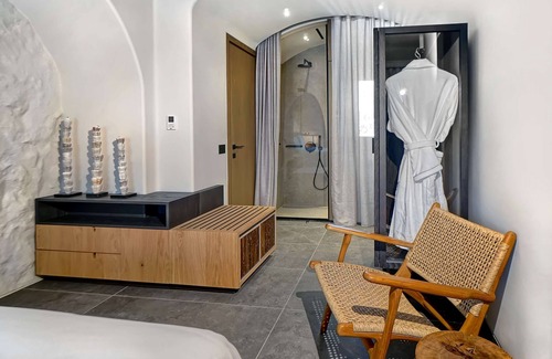 Kamari Hotel | Radisson Blu Zaffron Resort, Santorini
