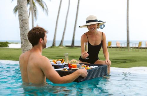 Unawatuna Hotel | Radisson Collection Resort Galle
