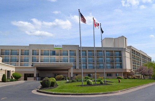 Grand Island Hotel | Radisson Hotel Niagara Falls-Grand Island