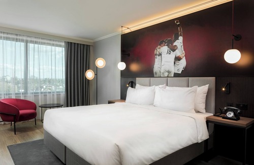 St. Margarets and North Twickenham Hotel | Radisson RED London Twickenham