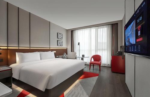 Shuimogou District Hotel | Radisson RED Urumqi International Convention and Exhibition Center