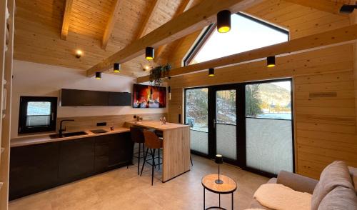 Mojstrana Apartment | Radovna Chalet with Panoramic View
