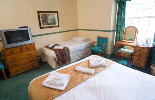 Shoscombe Hotel | Radstock Hotel near Bath