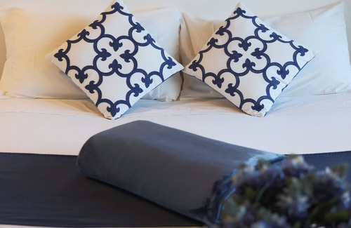 Castel Gandolfo Bed & Breakfast | Raffaello Suite at Atlantis Inn of Castel Gandolfo