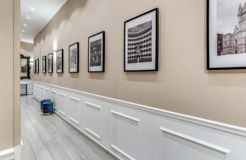 Naples City Centre House | RAGGIO DI SOLE - ATAROOMS Collection