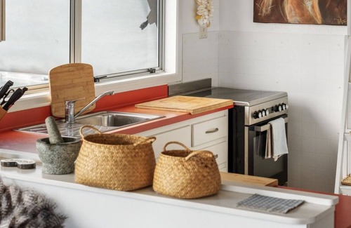 Raglan House | Raglan Beach House , Stunning Ocean and Harbour views out at Ocean Beach