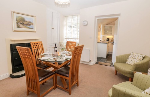 Bowness-on-Windermere Cottage | Raglan Cottage
