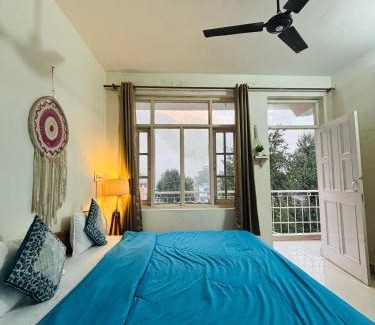 Bhagsu Nag Hostel | Rahgir Mcleodganj