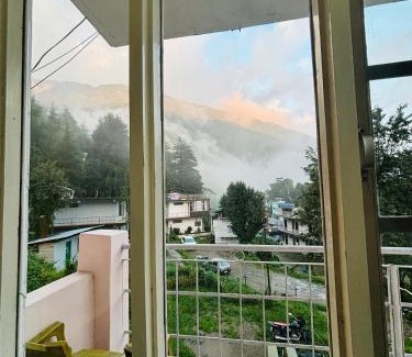 Bhagsu Nag Hostel | Rahgir Mcleodganj
