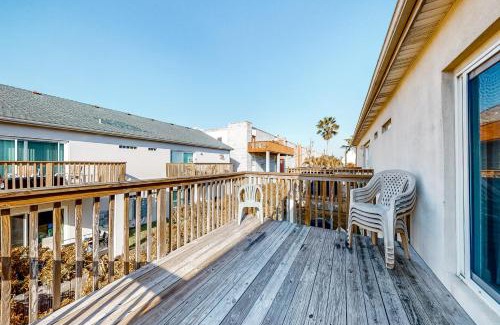 South Padre Island Apartment | Rain Dancer Condos