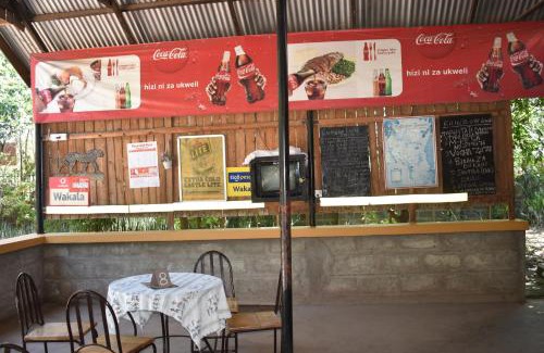 Boma la Ngombe Cabin | Rainbow Executive Lodge