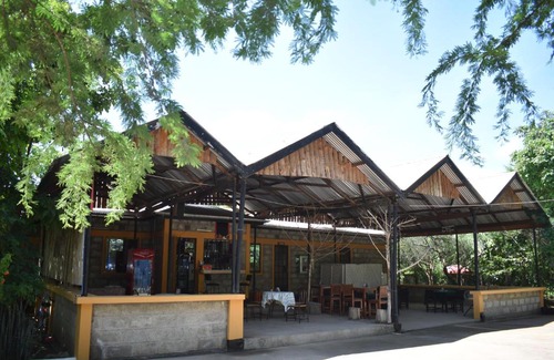 Boma la Ngombe Cabin | Rainbow Executive Lodge