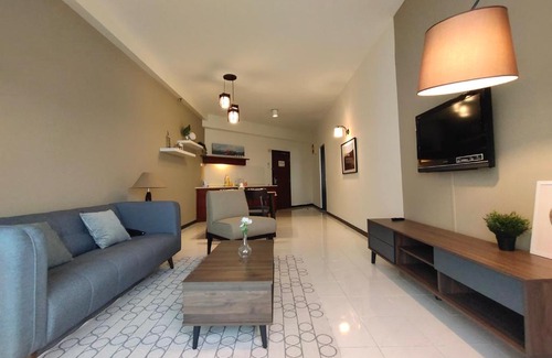 Tanjung Bungah Apartment | Rainbow Paradise by Plush
