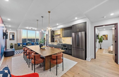Waller Creek District Condo | Rainey St. Penthouse - Luxe Design & Skyline Views