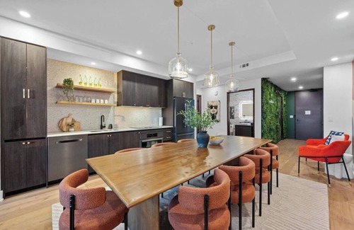 Waller Creek District Condo | Rainey St. Penthouse - Luxe Design & Skyline Views