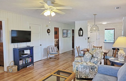 Litchfield by the Sea House | Raised Beach House, Easy Walk to Beach, 2 Screen Porches, Hammock, Dog Friendly