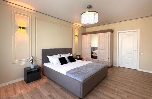 Almaty Apartment | Raiymbek 13-53 & drinking water as a gift