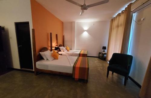 Mahasenpura Hotel | Rajini By The Waters