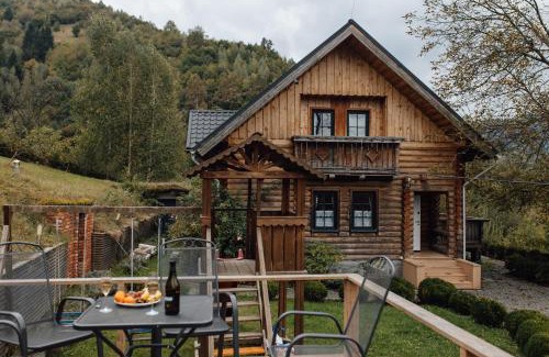 Rakhiv House | Rakhiv House