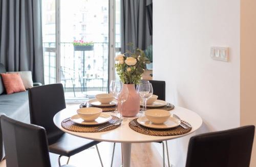 Wlochy Apartment | Rakowska Home Double Parking - miejsce dla 2 aut w cenie- double parking spot included