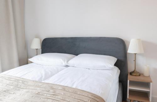 Wlochy Apartment | Rakowska Home Double Parking - miejsce dla 2 aut w cenie- double parking spot included