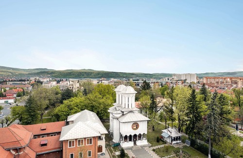 Ramnicu Valcea Hotel | Ramada by Wyndham Ramnicu Valcea